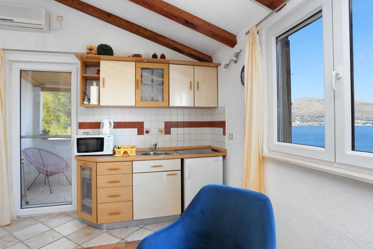 Apartments By The Sea Okrug Donji, Ciovo - 12502 Okrug Gornji Exterior foto