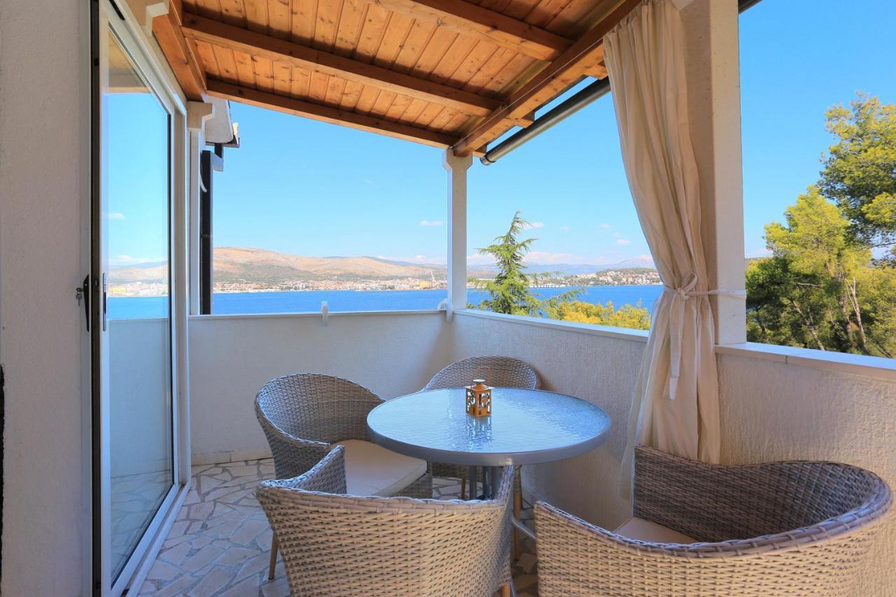 Apartments By The Sea Okrug Donji, Ciovo - 12502 Okrug Gornji Exterior foto