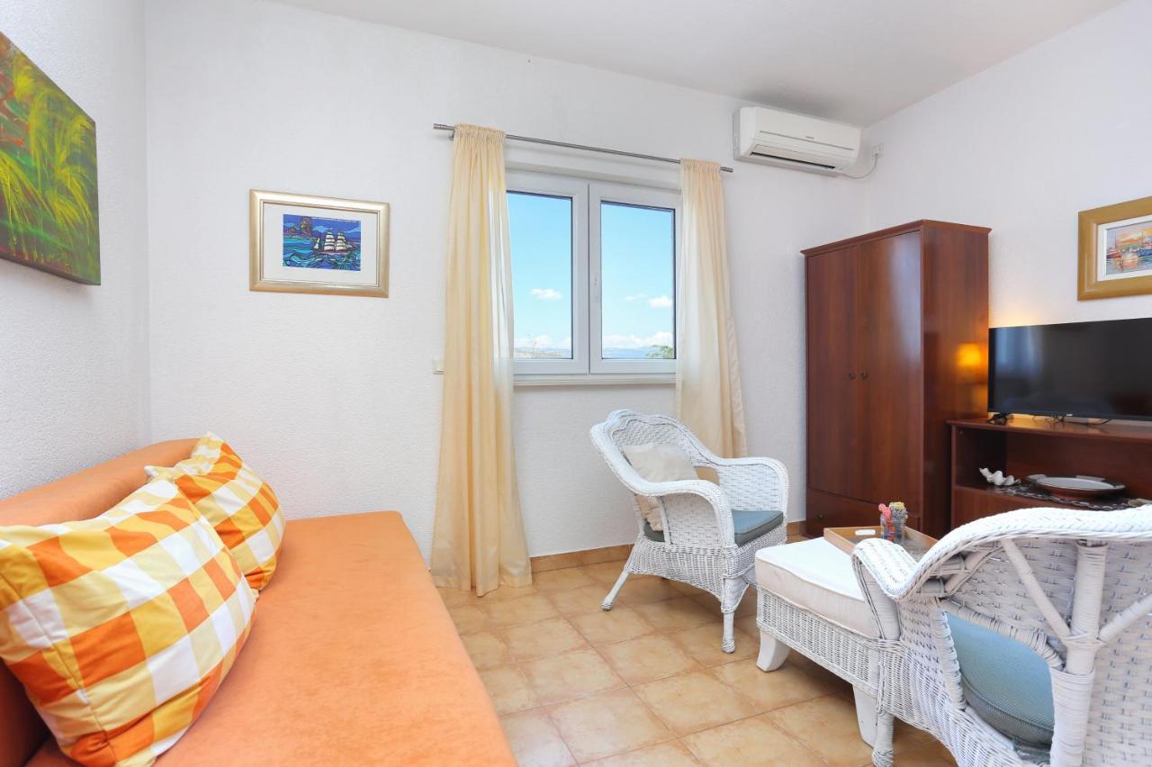 Apartments By The Sea Okrug Donji, Ciovo - 12502 Okrug Gornji Exterior foto