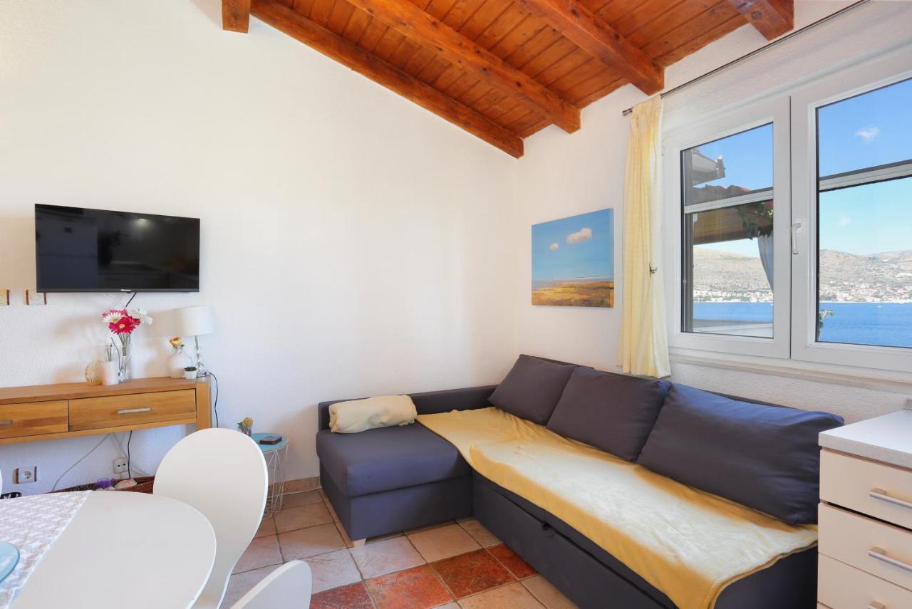 Apartments By The Sea Okrug Donji, Ciovo - 12502 Okrug Gornji Exterior foto