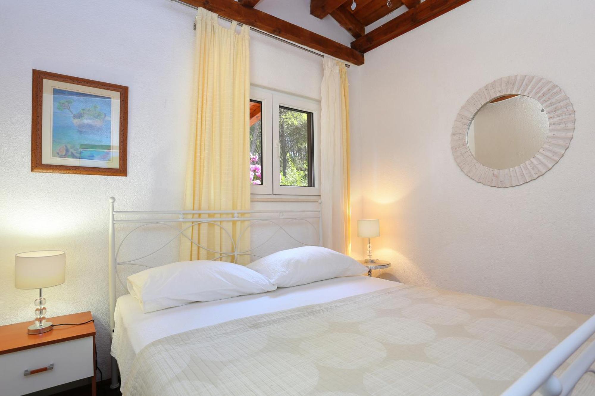 Apartments By The Sea Okrug Donji, Ciovo - 12502 Okrug Gornji Zimmer foto